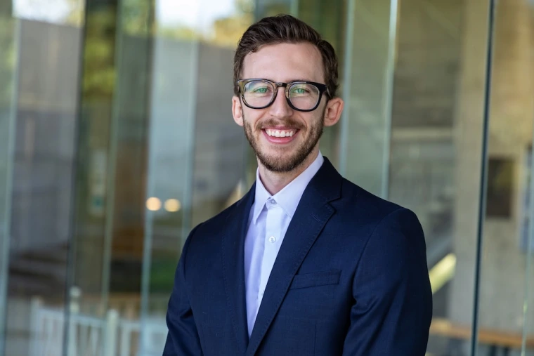 Julian Lup's headshot image